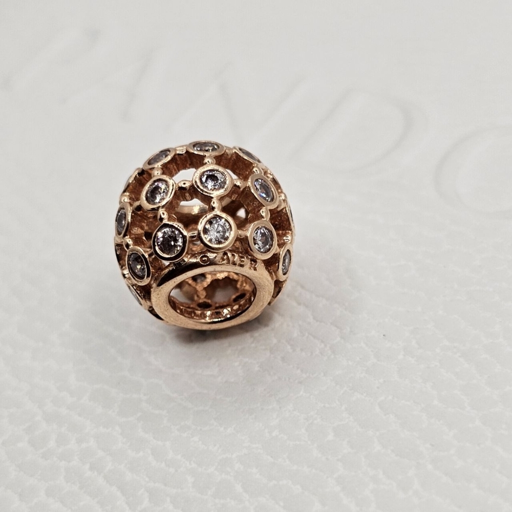 🎁Authentic Pandora ROSE SPOTLIGHT CHARM - Picture 2 of 8